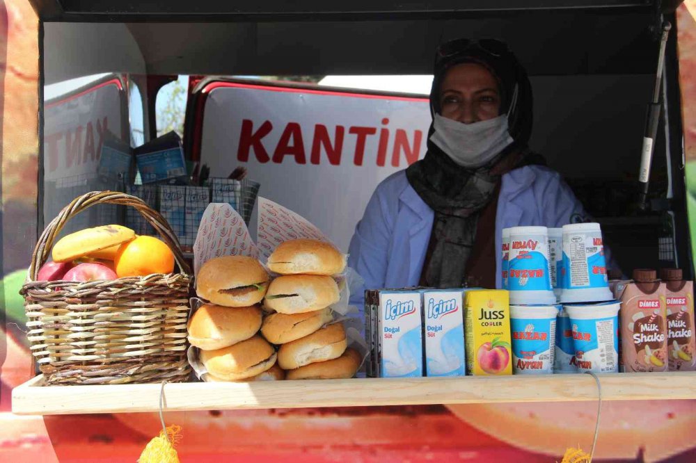 ‘Kantinbüs’ kantini bulunmayan köy okulları için yollarda