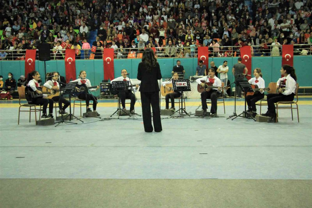 Şehrimizde 23 Nisan coşkuyla kutlandı